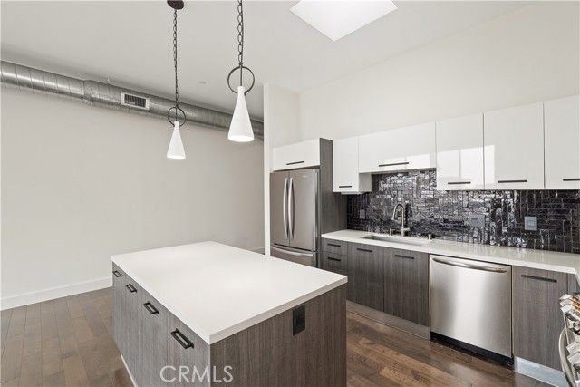 433 Pine 408, Long Beach, CA 90802