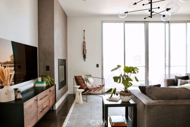 433 Pine 408, Long Beach, CA 90802