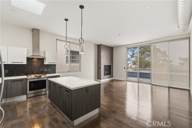 433 Pine 408, Long Beach, CA 90802