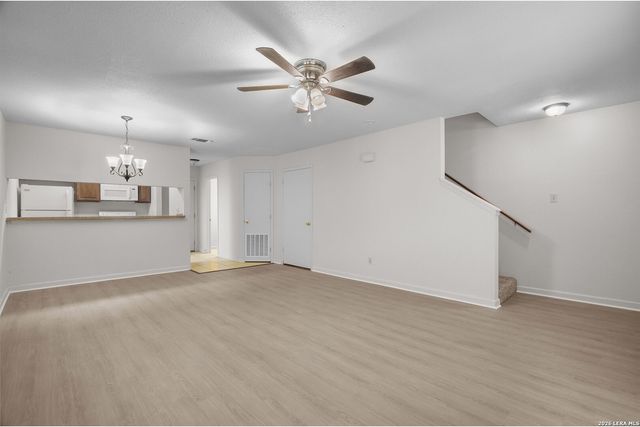 550 Dukeway, Universal City, TX 78148