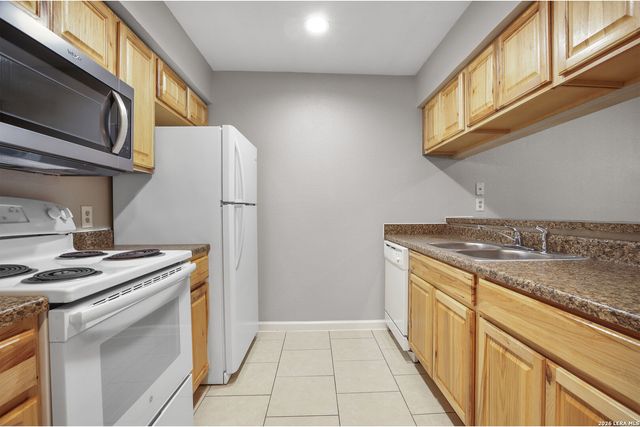 550 Dukeway, Universal City, TX 78148