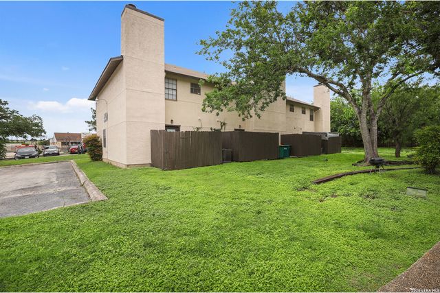 550 Dukeway, Universal City, TX 78148