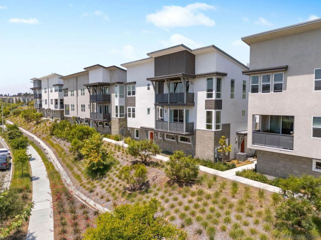 10443 Newbliss Way, San Diego, CA 92126