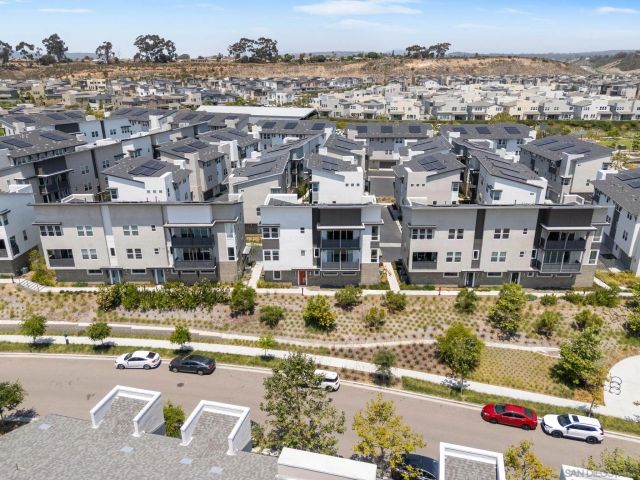 10443 Newbliss Way, San Diego, CA 92126