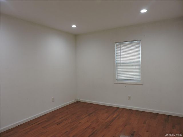 9 Bainbridge Street, Roosevelt, NY 11575