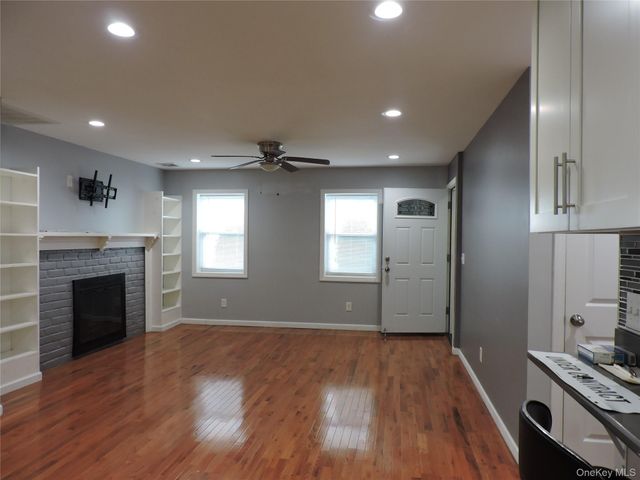 9 Bainbridge Street, Roosevelt, NY 11575