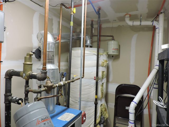 9 Bainbridge Street, Roosevelt, NY 11575