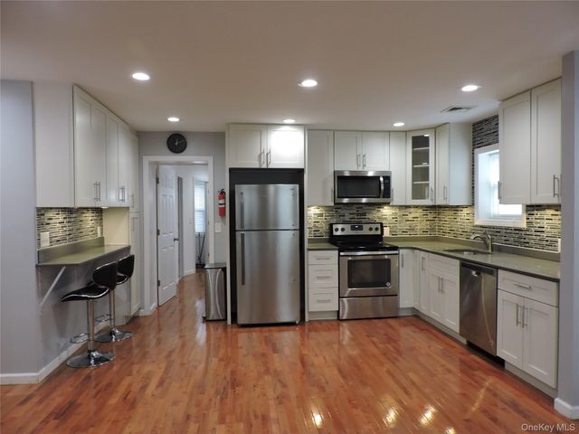 9 Bainbridge Street, Roosevelt, NY 11575