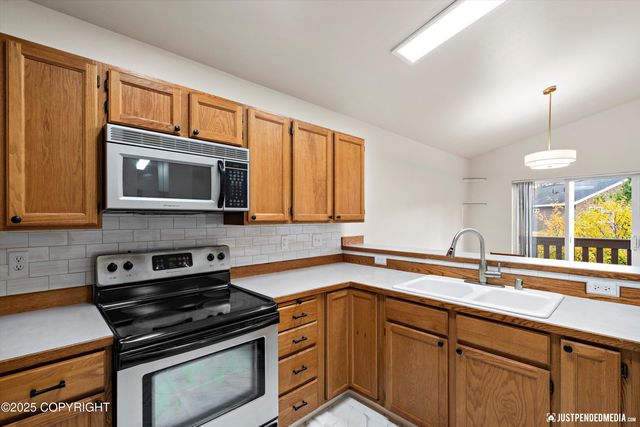 3651 Mirage Circle, Anchorage, AK 99504