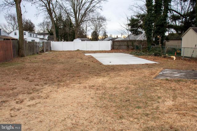 952 COLUMBUS RD, Burlington, NJ 08016