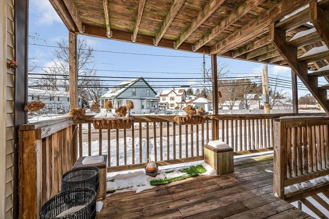 175 Willard St 9, Lowell, MA 01850