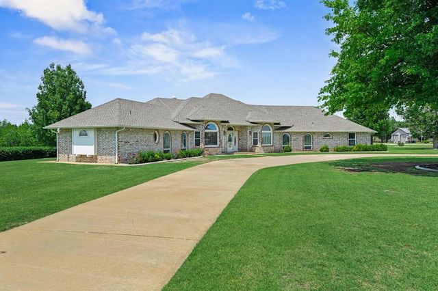 4201 Saint Croix Drive, Edmond, OK 73025