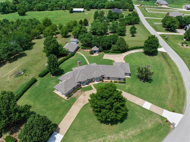 4201 Saint Croix Drive, Edmond, OK 73025