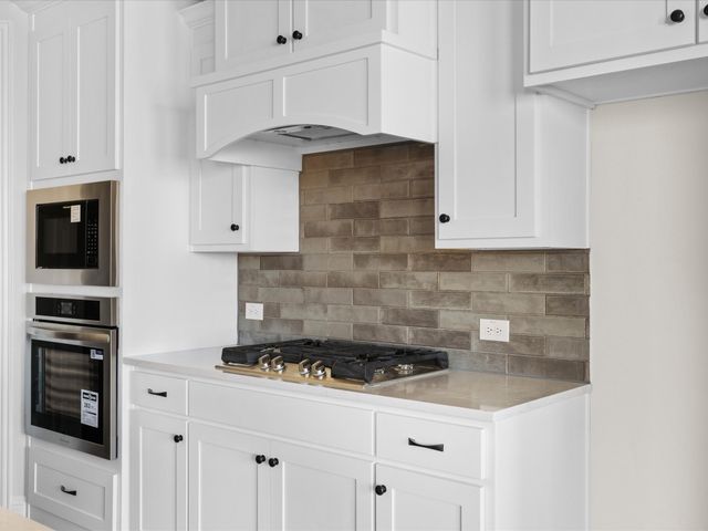 108 Lila Lake Drive, Waxahachie, TX 75165