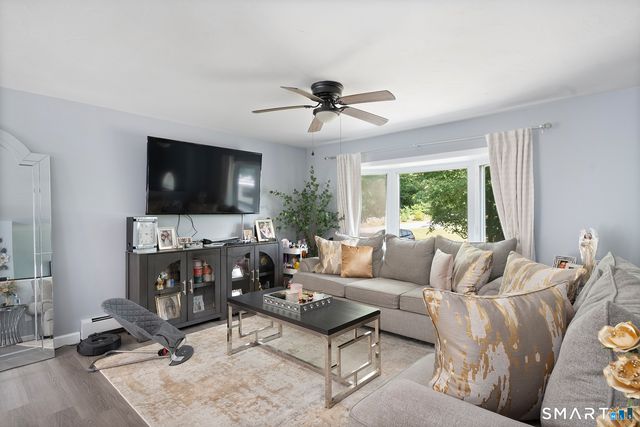 19 Thompson Pike, Killingly, CT 06241