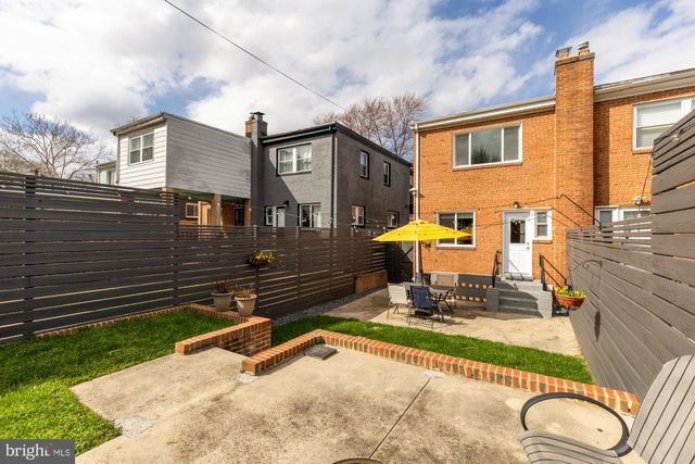 625 KENSINGTON PL NE, Washington, DC 20011