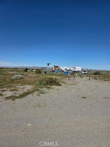 4454 Sandstone, Phelan, CA 92371