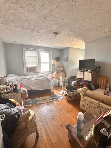 1563 Marshall Avenue, Evansville, IN 47714