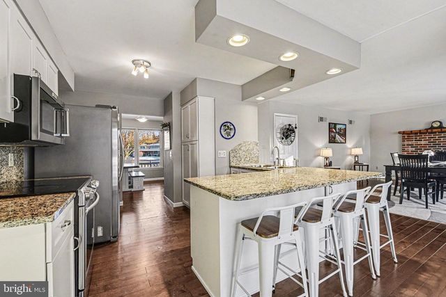 2404 RYE CIRCLE, Mechanicsburg, PA 17055