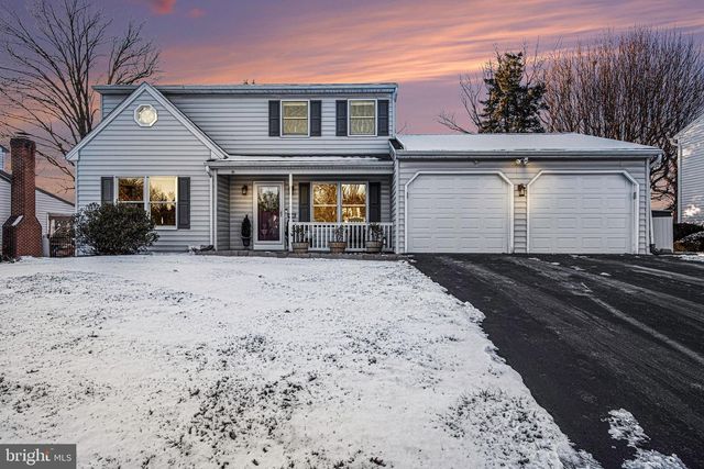 2404 RYE CIRCLE, Mechanicsburg, PA 17055