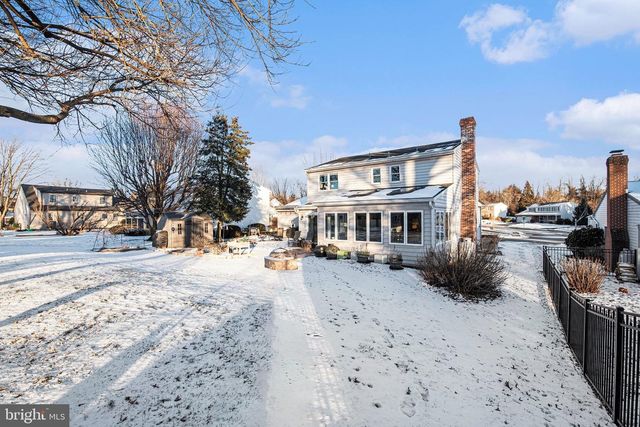 2404 RYE CIRCLE, Mechanicsburg, PA 17055