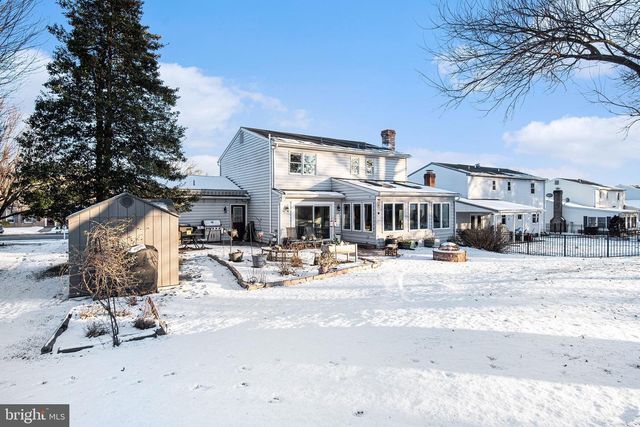 2404 RYE CIRCLE, Mechanicsburg, PA 17055