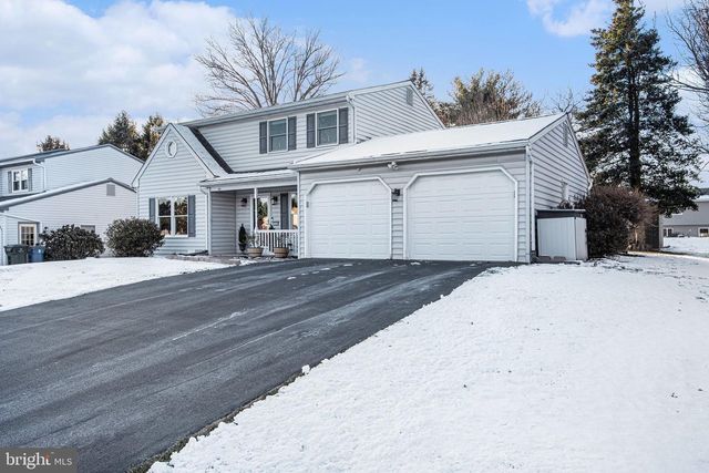 2404 RYE CIRCLE, Mechanicsburg, PA 17055