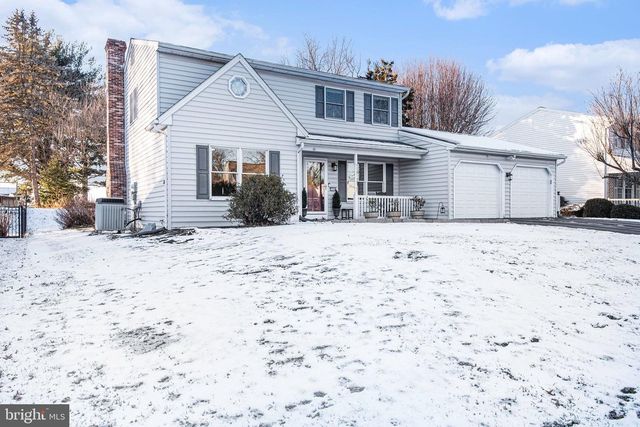 2404 RYE CIRCLE, Mechanicsburg, PA 17055