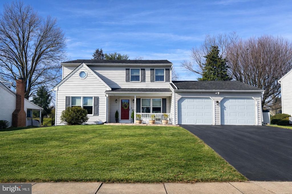 2404 RYE CIRCLE, Mechanicsburg, PA 17055