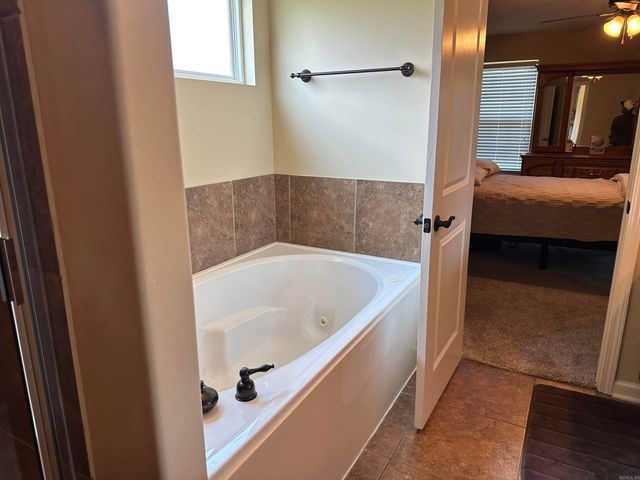 5304 Glenn Cove, Bryant, AR 72022
