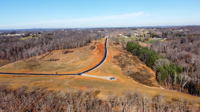 1 Goldenberg Lane Lane, Somerset, KY 42503