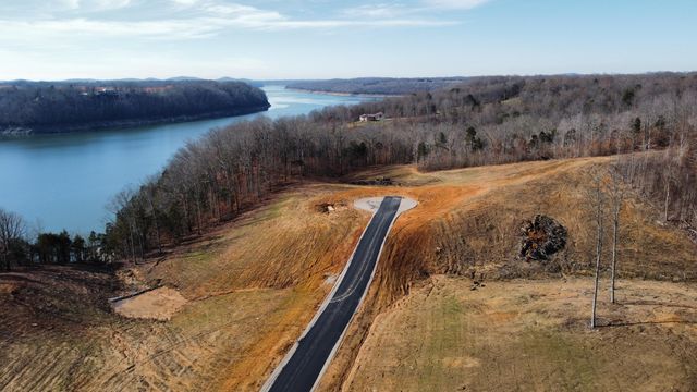 1 Goldenberg Lane Lane, Somerset, KY 42503