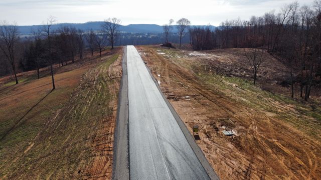 1 Goldenberg Lane Lane, Somerset, KY 42503