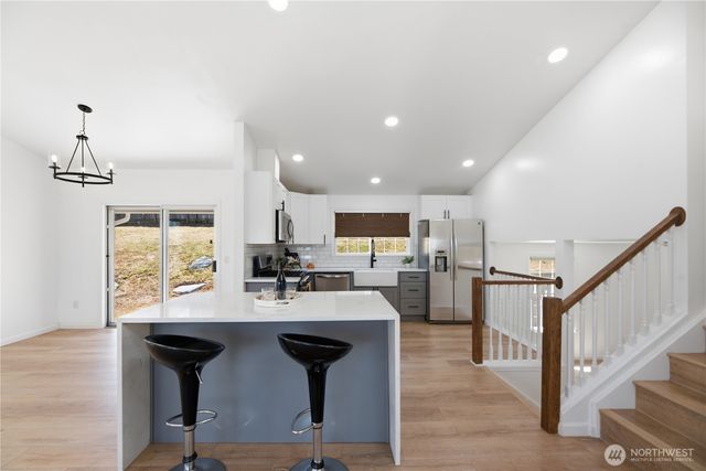 27705 23rd Avenue S, Federal Way, WA 98003