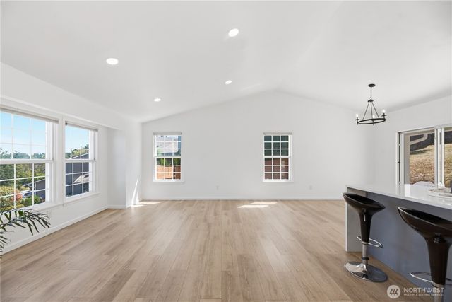 27705 23rd Avenue S, Federal Way, WA 98003
