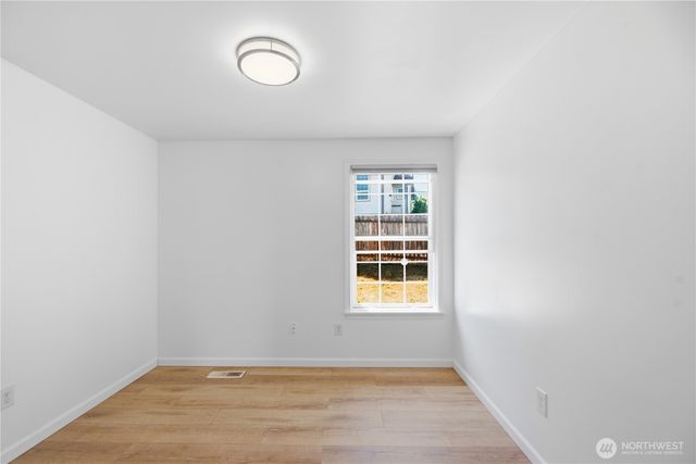 27705 23rd Avenue S, Federal Way, WA 98003