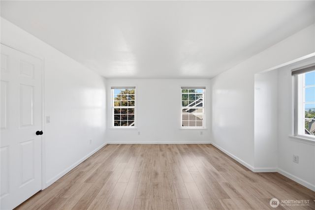27705 23rd Avenue S, Federal Way, WA 98003