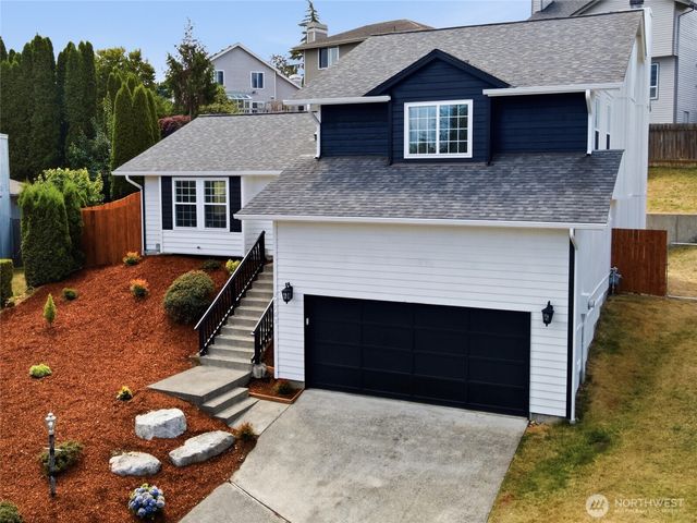 27705 23rd Avenue S, Federal Way, WA 98003