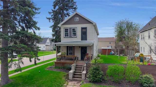 33 Downing Street, Buffalo, NY 14220
