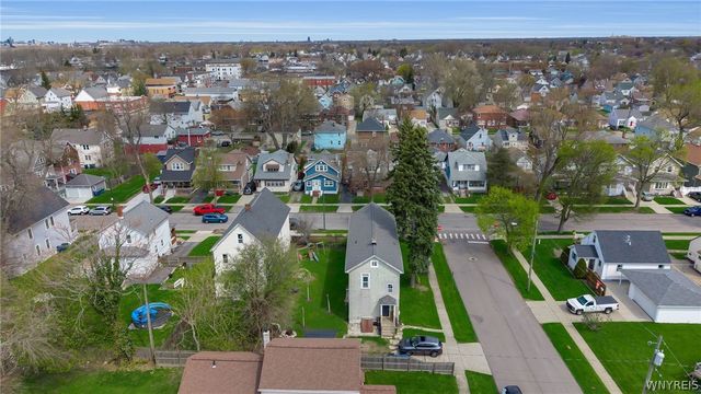33 Downing Street, Buffalo, NY 14220