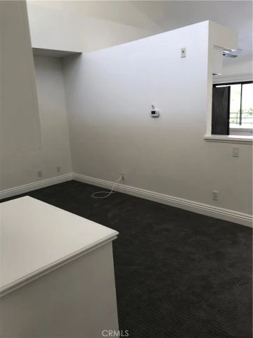 210 Lille Lane 303, Newport Beach, CA 92663