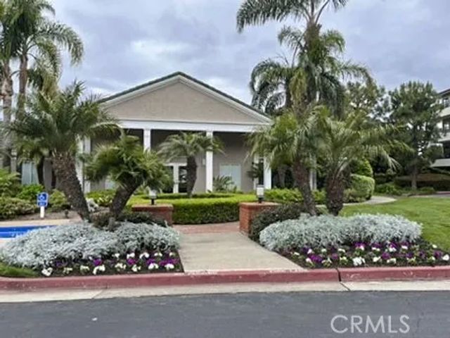 210 Lille Lane 303, Newport Beach, CA 92663