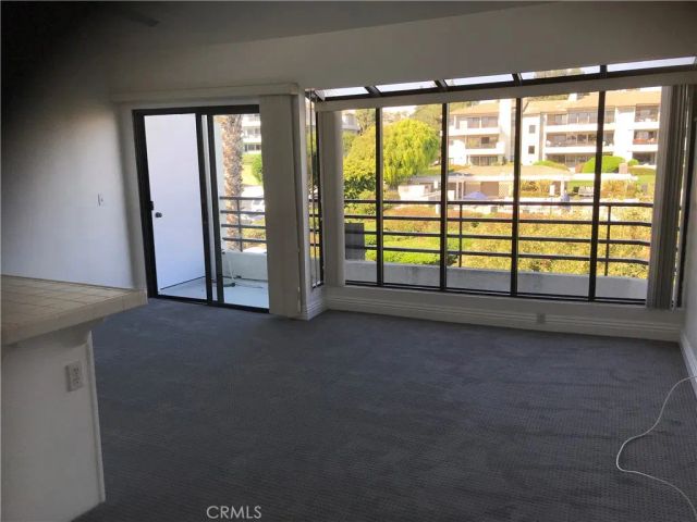 210 Lille Lane 303, Newport Beach, CA 92663