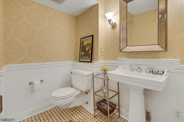 260 Ashland Rd, Summit City, NJ 07901