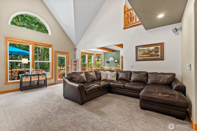 29220 42nd Avenue E, Graham, WA 98338