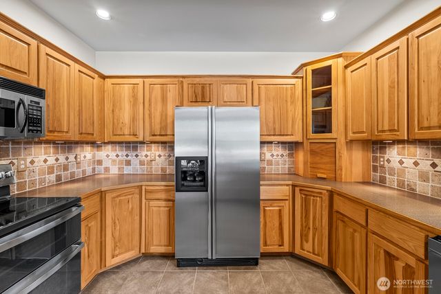 29220 42nd Avenue E, Graham, WA 98338