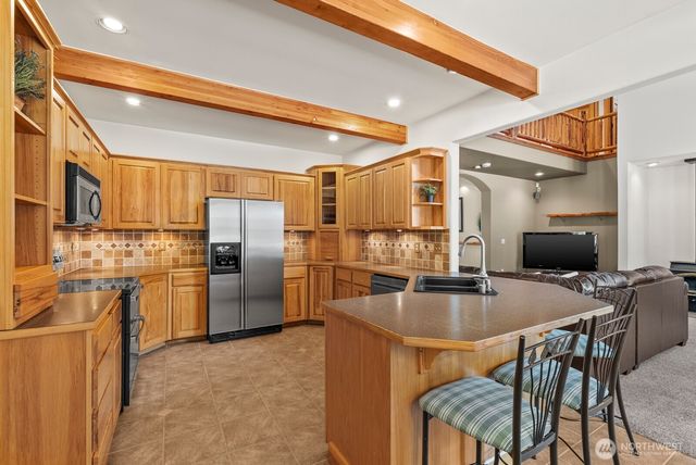 29220 42nd Avenue E, Graham, WA 98338