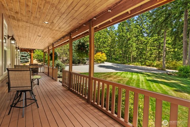 29220 42nd Avenue E, Graham, WA 98338