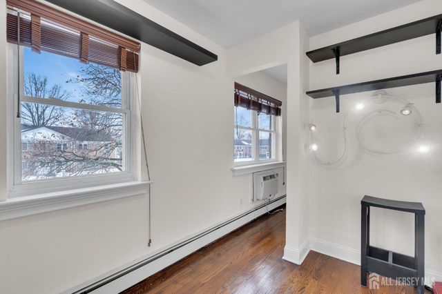 26 Windsor Terrace E, Freehold, NJ 07728