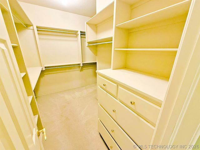 5524 E 106th Place S, Tulsa, OK 74137